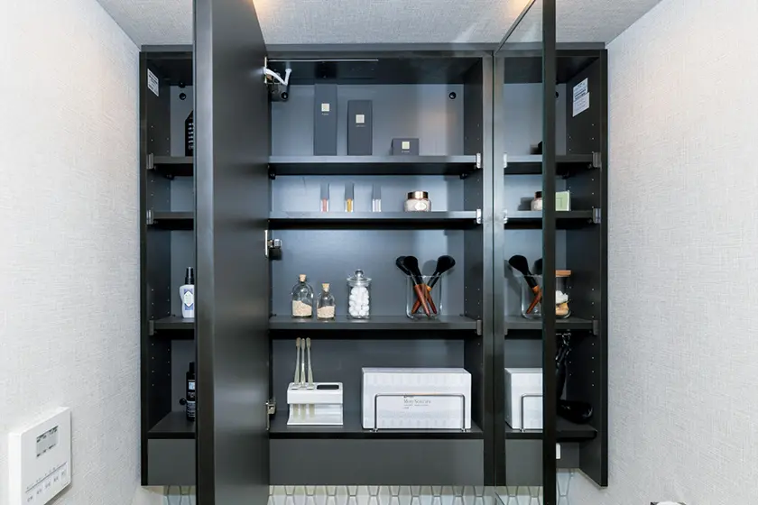 洗面化粧台 鏡裏収納